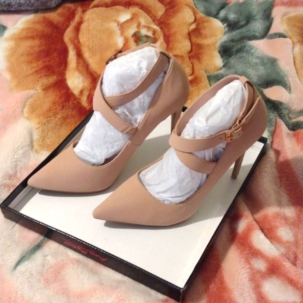 Anne Michelle Worship Heel